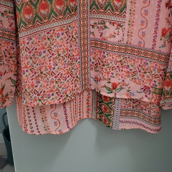 Colorful Collective Concepts top - Picture 4 of 9